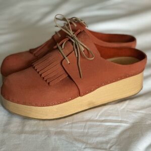 Bryr Zoe clogs with kilt 8 in paprika